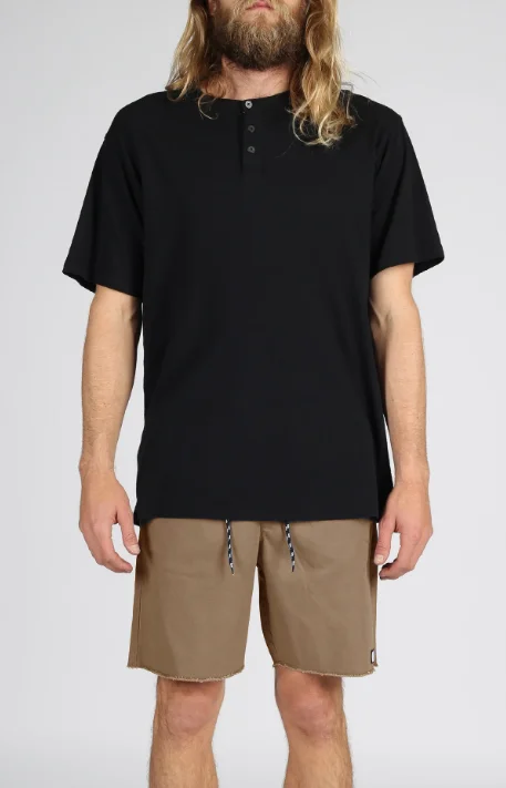 Casual Chic Wear Weekday Short 2.0 | Khaki