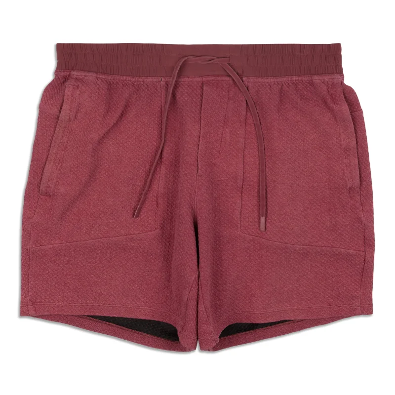 Lively And Youthful At Ease Short - Resale