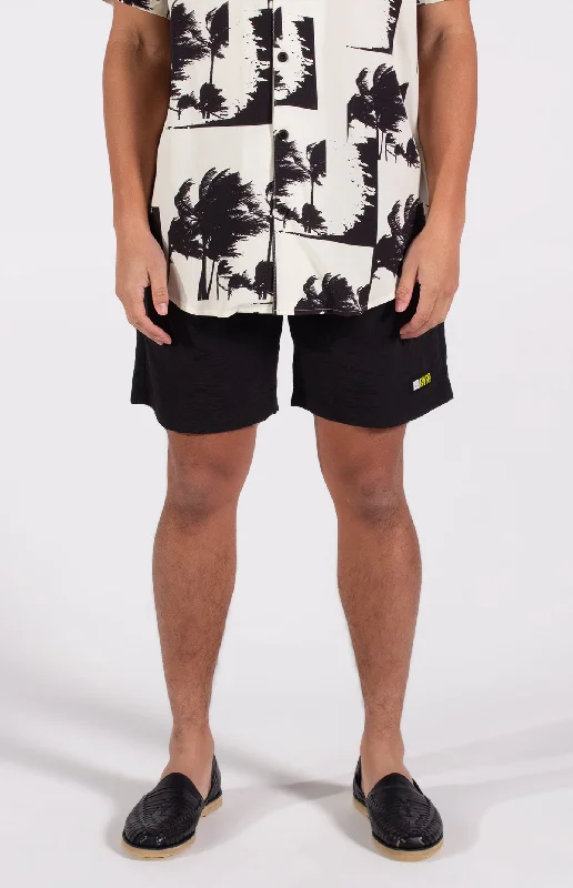 Easy Chic Byrd Court Short | Black