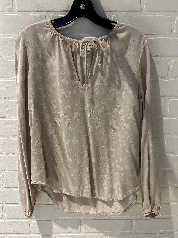 Classic Style Top Long Sleeve By Cloth & Stone In Tan, Size: M