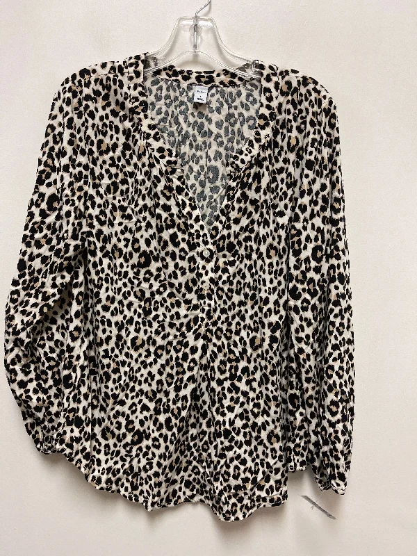 Celebrity Style Top Long Sleeve By Old Navy In Animal Print, Size: L