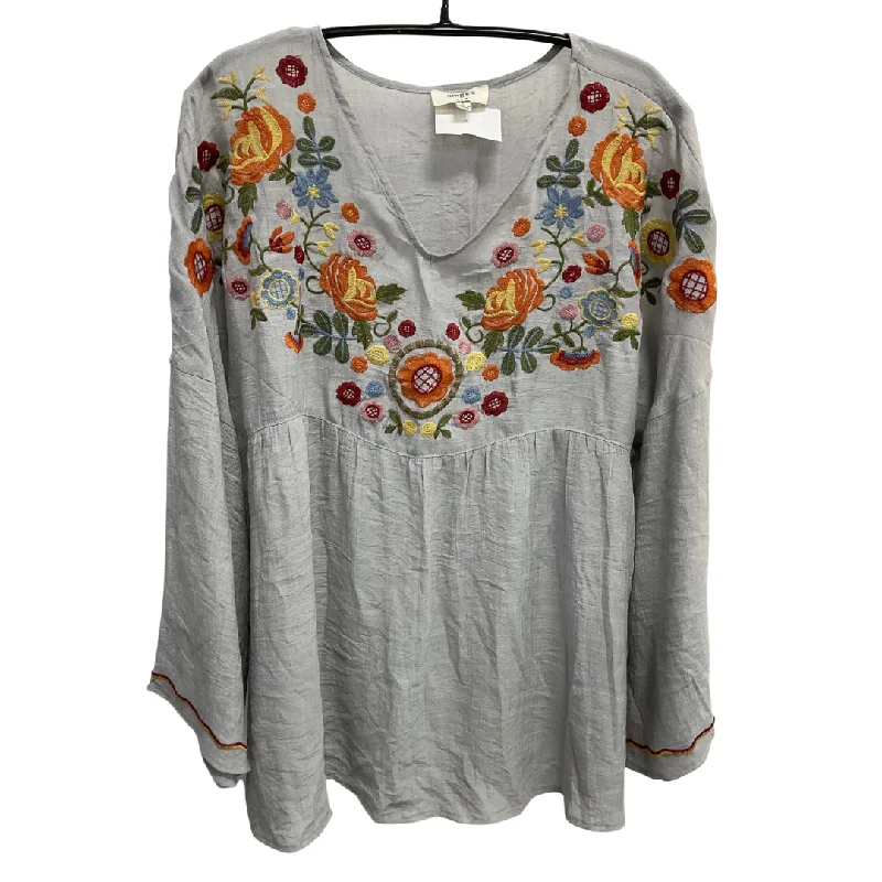 Weekend Style Top Long Sleeve By Umgee In Grey, Size: L