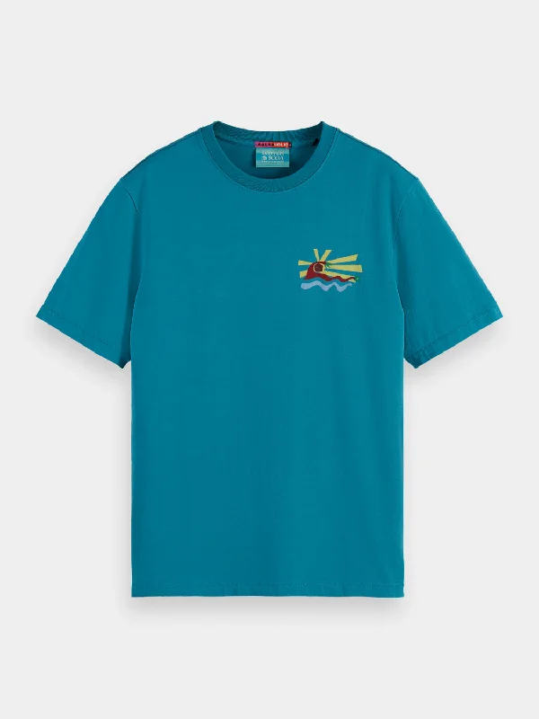 Trendy Looks Front & back artwork t-shirt