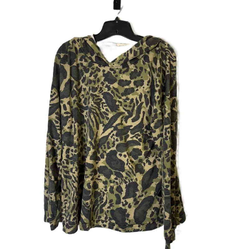 Personalized Design Top Long Sleeve By Clothes Mentor In Camouflage Print, Size: L