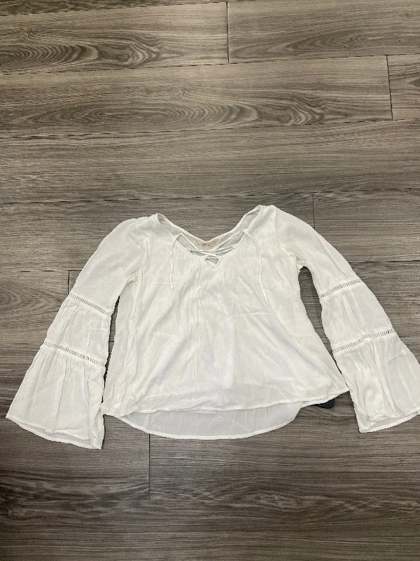 Sporty Comfort Top Long Sleeve By Hollister In White, Size: S