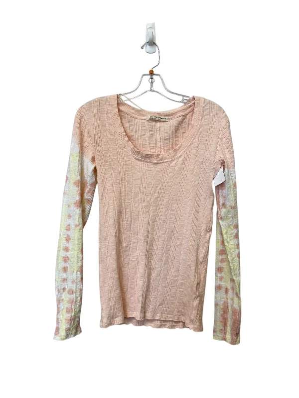Relaxed Fashion Top Long Sleeve By We The Free In Pink & Yellow, Size: M