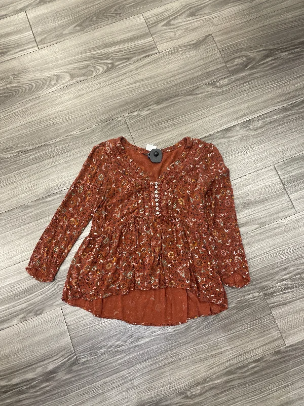 Slightly Flared Design Top Long Sleeve By American Eagle In Floral Print, Size: S
