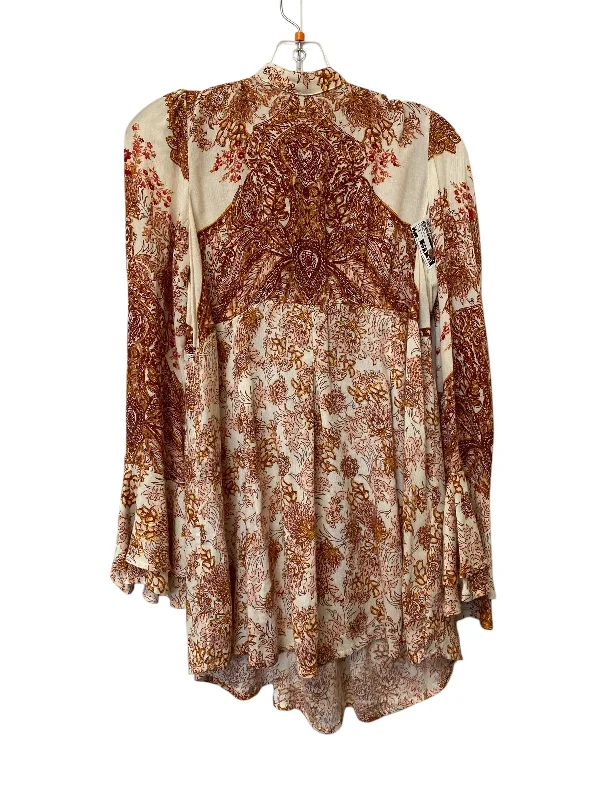 Cozy Apparel Top Long Sleeve By Free People In Floral Print, Size: S