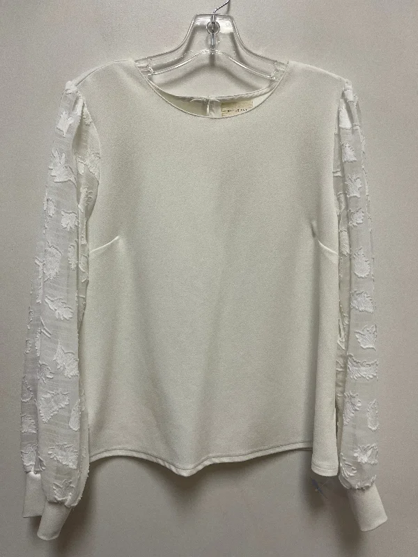 Stylish Casuals Top Long Sleeve By Melloday In White, Size: L