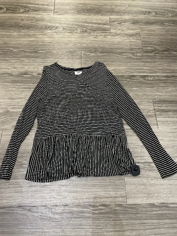 Cozy Vibes Top Long Sleeve By Old Navy In Striped Pattern, Size: L