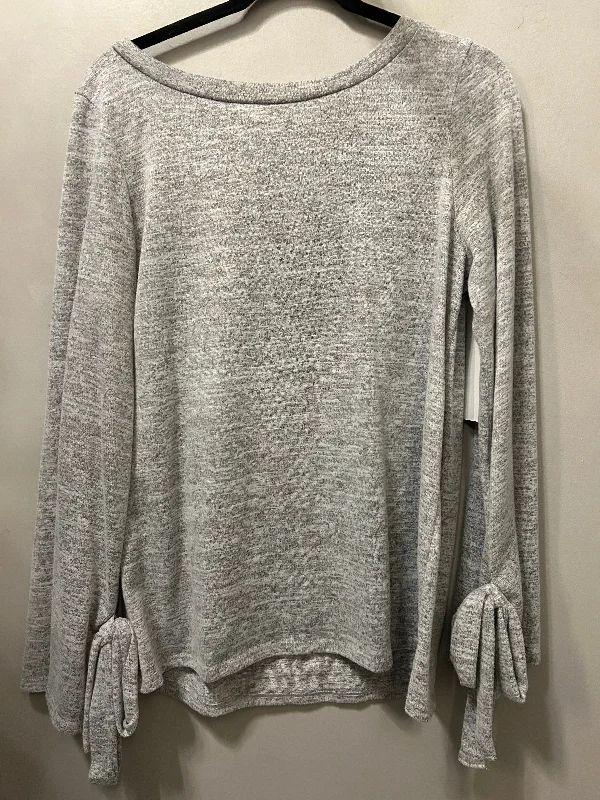 Unique Prints Top Long Sleeve By lillie ave In Grey, Size: L