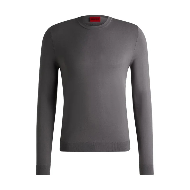Lounge Chic Slim-fit sweater with crew neck in soft yarns
