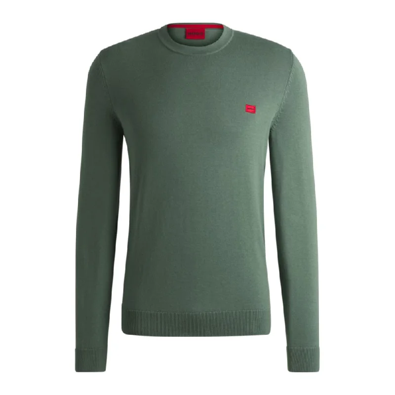 Easy Fashion Knitted cotton sweater with red logo label