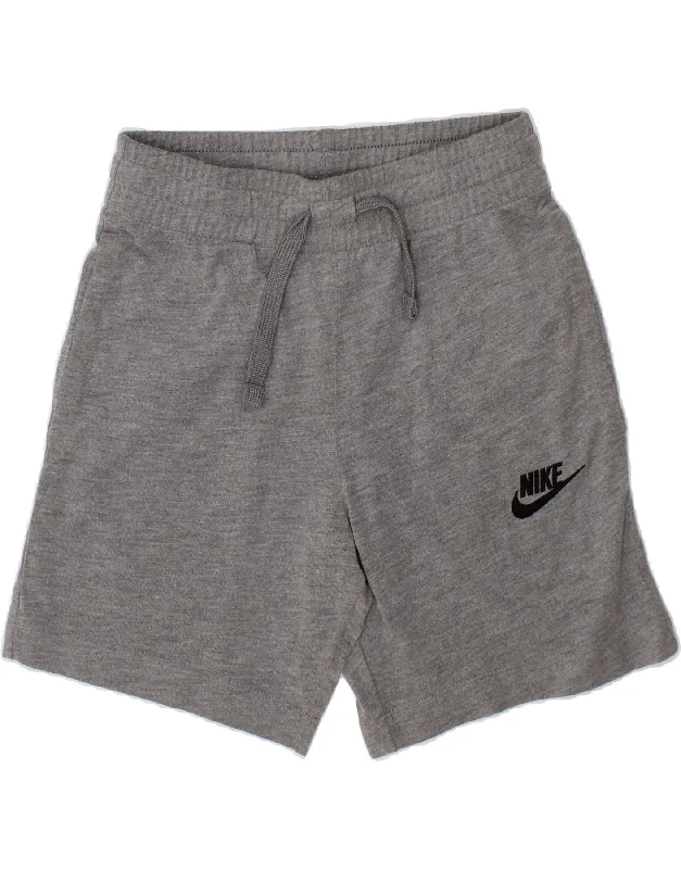 Relaxed Fit NIKE Boys Standard Fit Sport Shorts 7-8 Years XS Grey Polyester