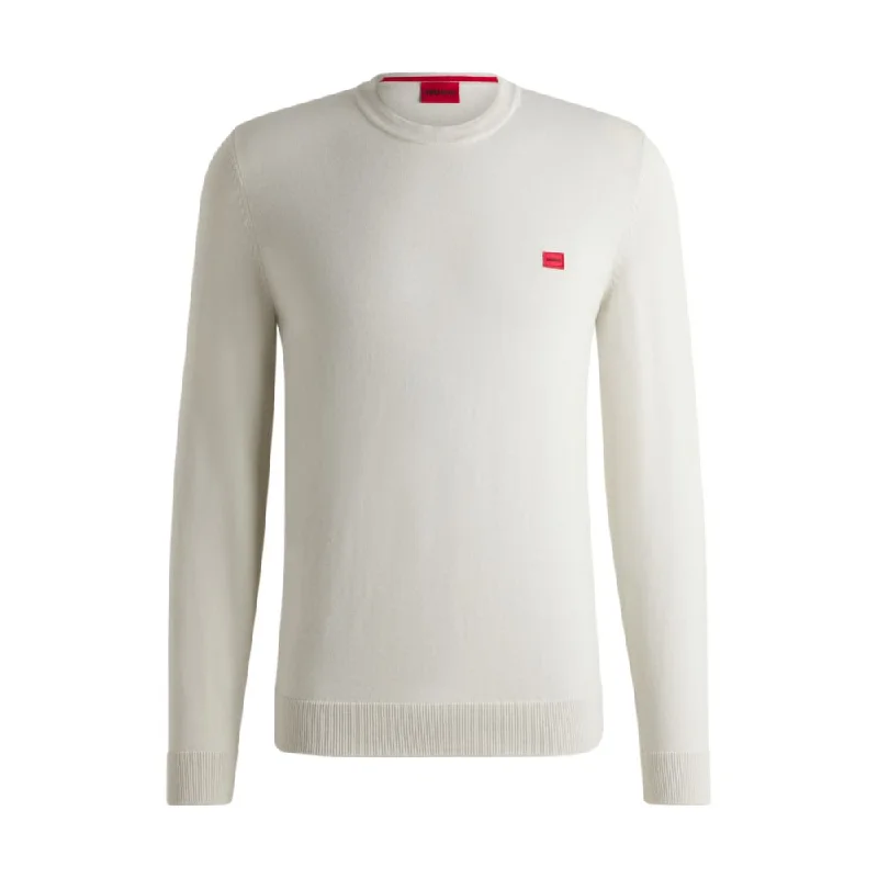 Weekend Wear Knitted cotton sweater with red logo label