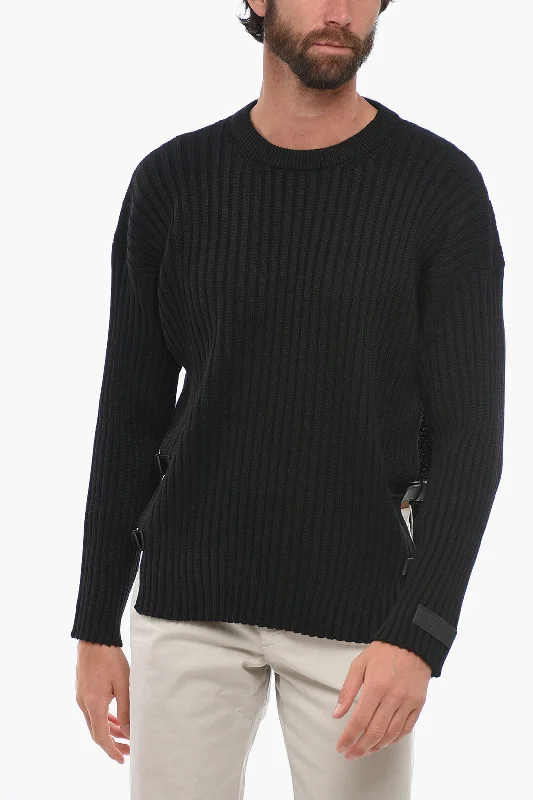 Romantic And Fresh Versace Ribbed Wool Pullover with Side Buckles
