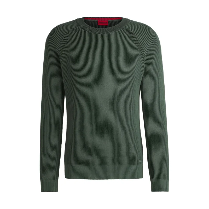 Minimal Comfort Cotton sweater with two-tone ribbing