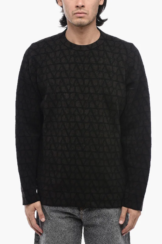 Minimal Style Valentino Crewneck Pullover with All-Over Logo