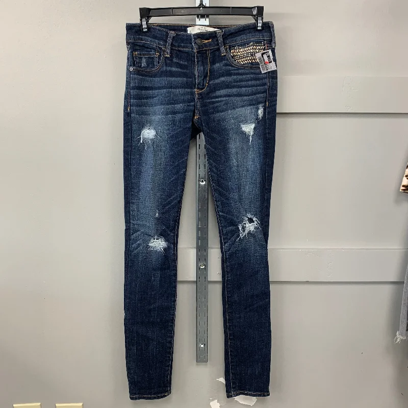 Fashion Must-have Jeans Skinny By Abercrombie And Fitch In Blue Denim, Size: 2